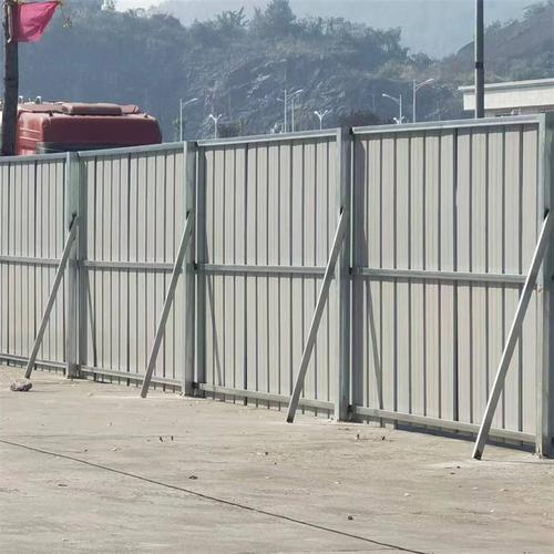达州施工围挡全方位解析 选购要点与市政管理规范